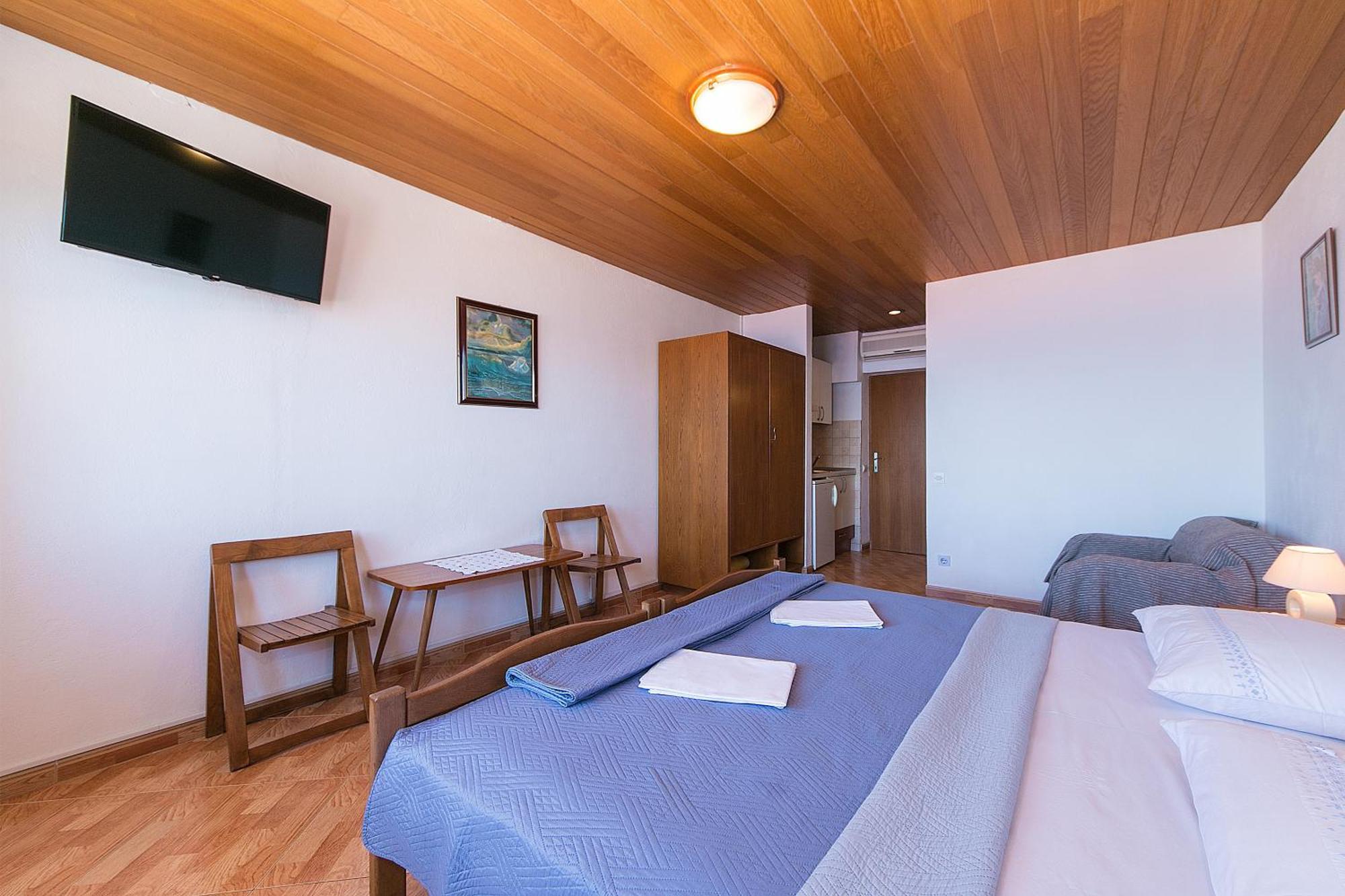 Apartments And Rooms By The Sea Brela, Makarska - 2752 Phòng bức ảnh