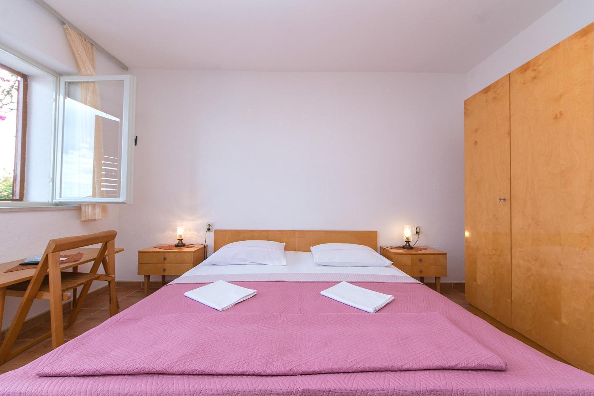 Apartments And Rooms By The Sea Brela, Makarska - 2752 Phòng bức ảnh