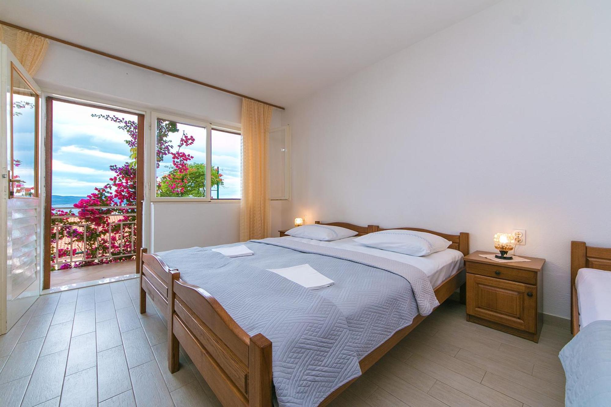 Apartments And Rooms By The Sea Brela, Makarska - 2752 Ngoại thất bức ảnh