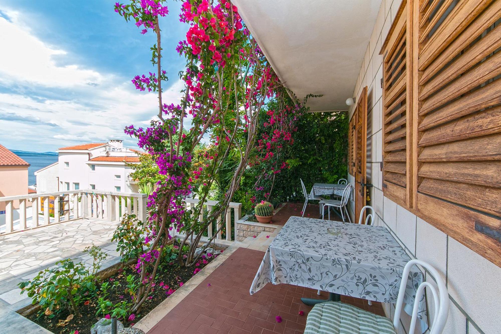 Apartments And Rooms By The Sea Brela, Makarska - 2752 Ngoại thất bức ảnh