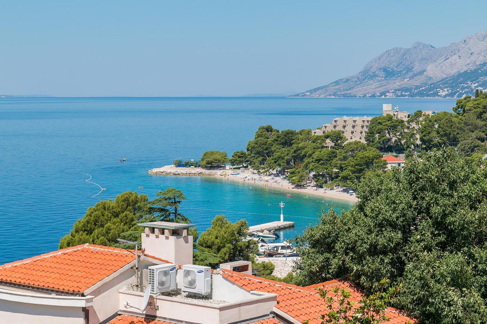 Apartments And Rooms By The Sea Brela, Makarska - 2752 Ngoại thất bức ảnh