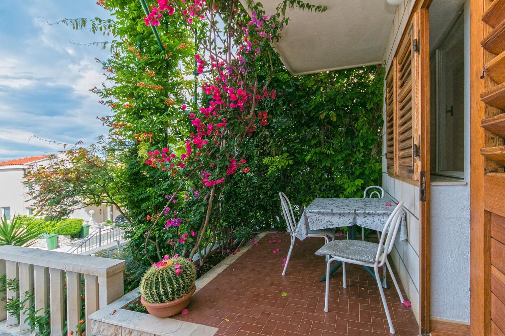 Apartments And Rooms By The Sea Brela, Makarska - 2752 Ngoại thất bức ảnh